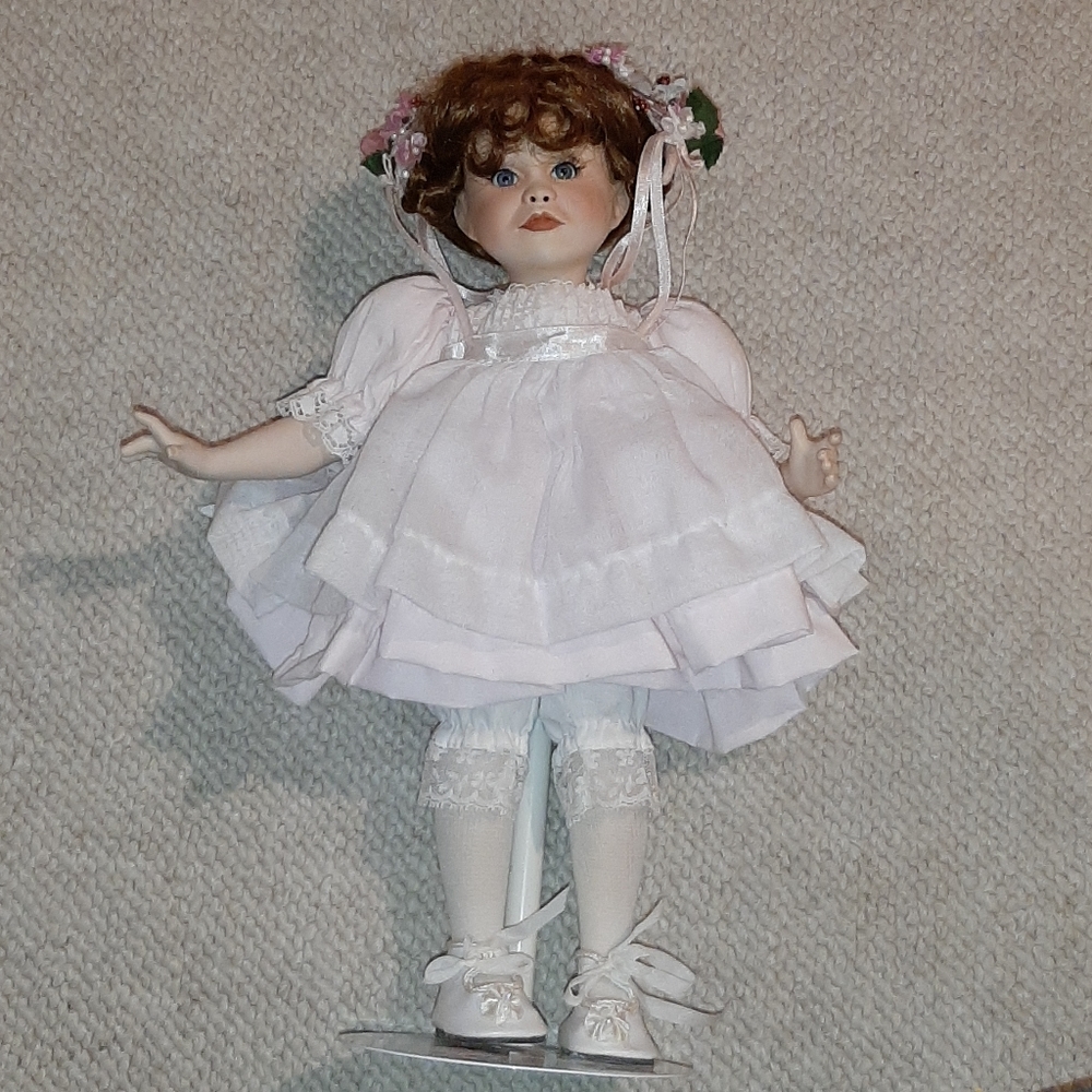 ❤ 🛍 4/$20 Porcelain Doll